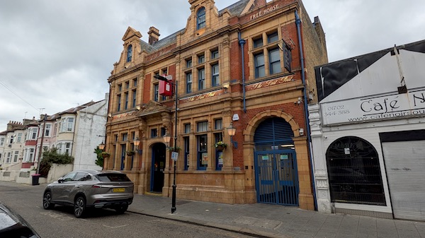 Exterior photo of the Last Post, Southend-on-Sea